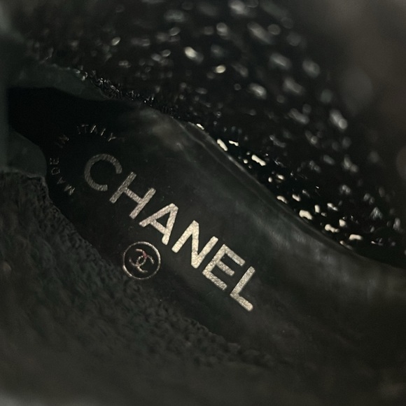 Rare CHANEL Crochet Patent Leather Cap Toe Sock Booties in Black, Size 35 - Picture 7 of 11